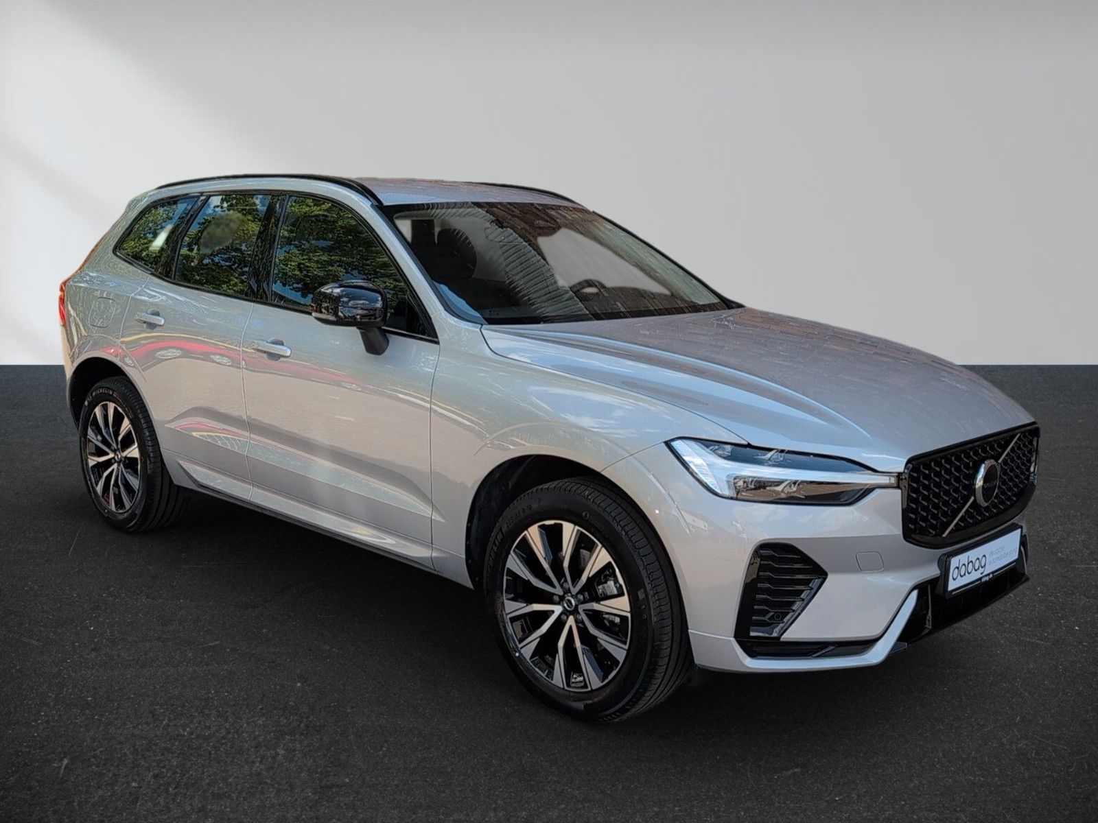 Volvo XC 60 B5 Plus Dark AWD - Samsaru's Car Outlet
