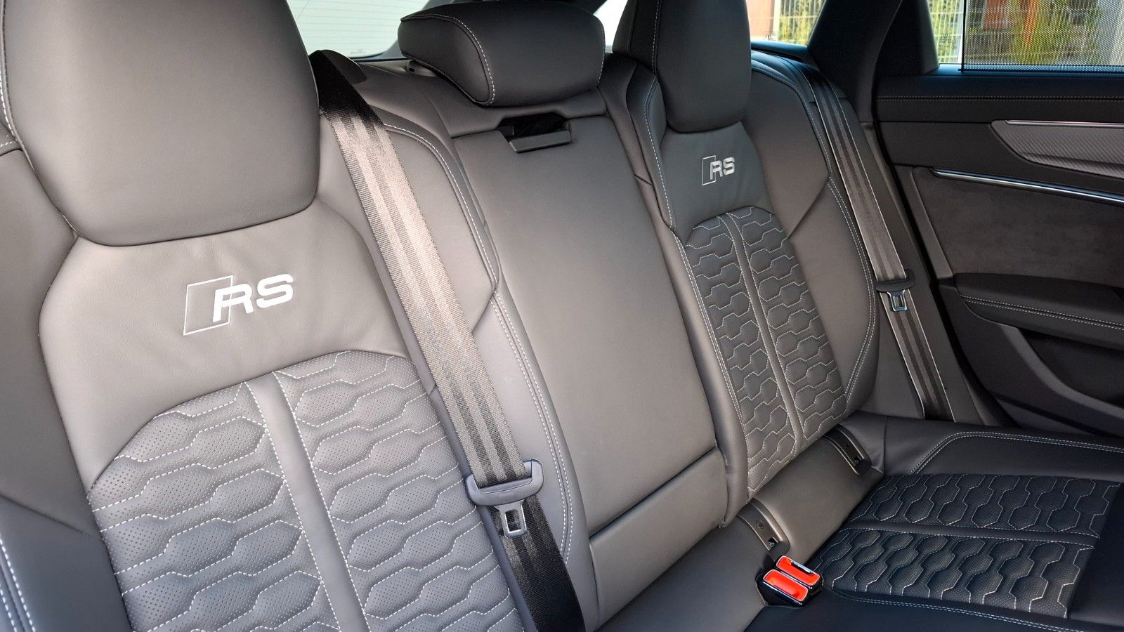 Audi RS 6 Avant 4.0 TFSI quattro performance AHK