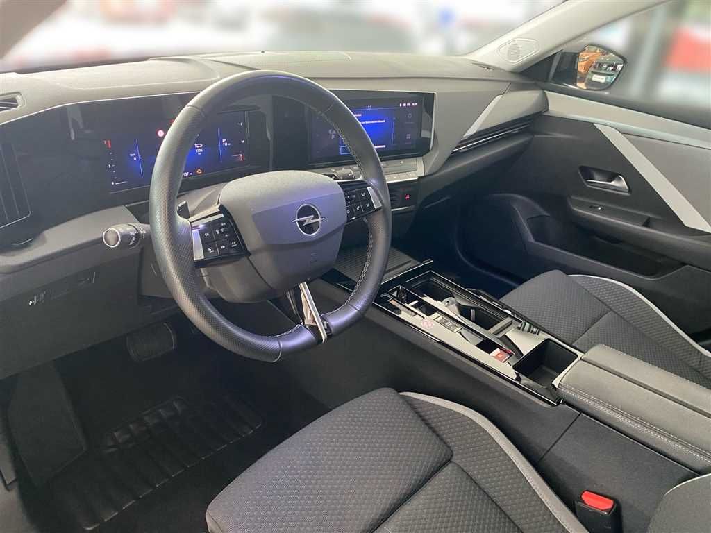 Opel Astra 1.2 Business Edition - Samsaru's Car Outlet