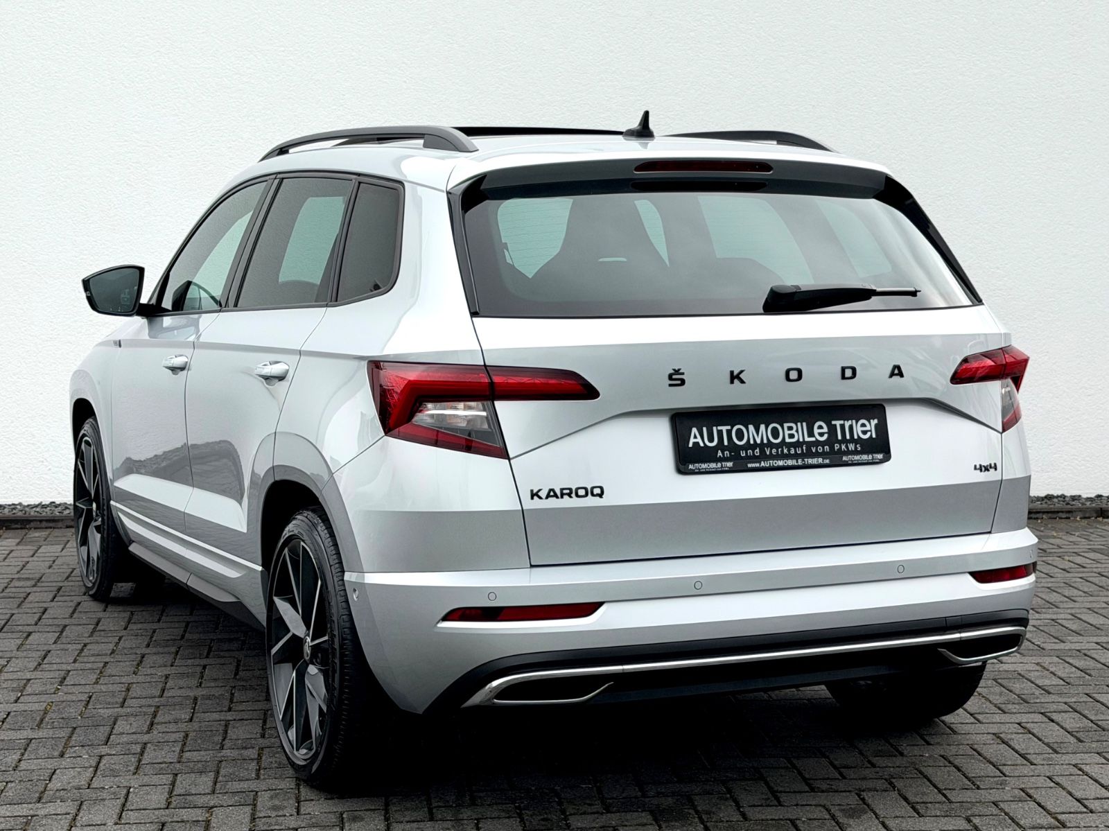 Skoda Karoq Sportline 2.0 TSI DSG 4x4/PANO/LED/ACC/AHK