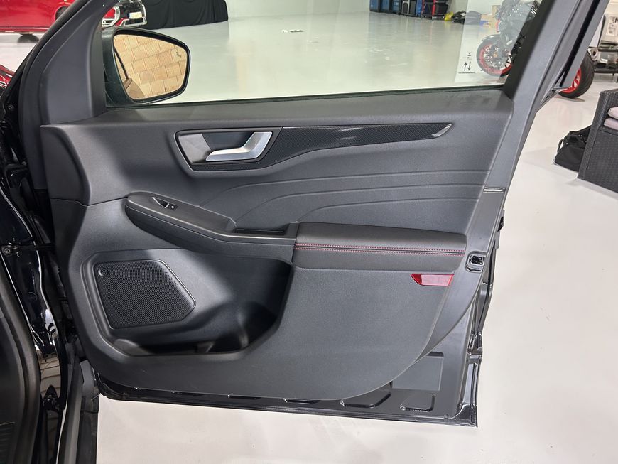 Ford Kuga 2.5 Duratec PHEV ST-LINE X *PANO*AHK*