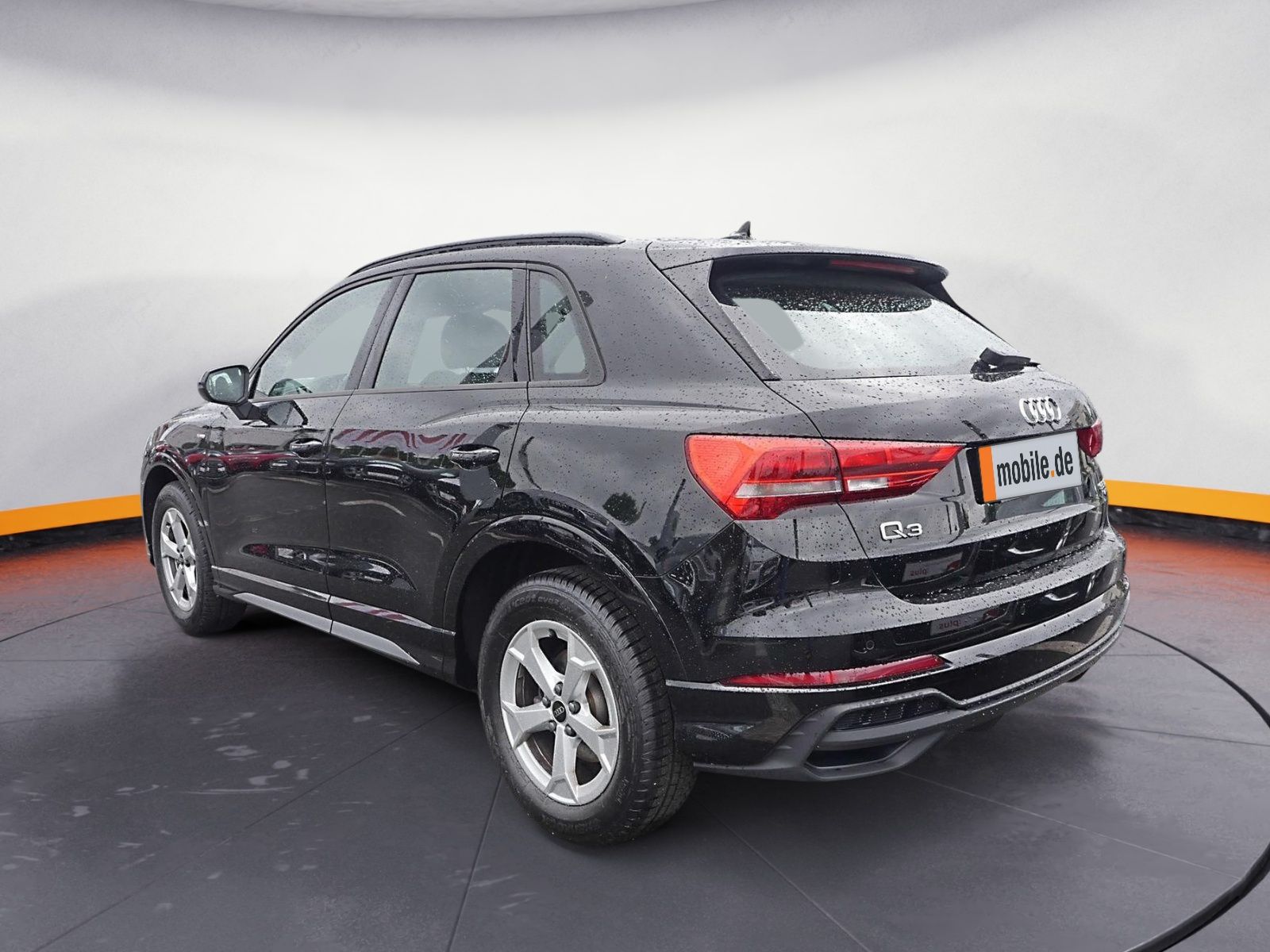 Audi Q3 35 TDI S line qu. - Samsaru's Car Outlet
