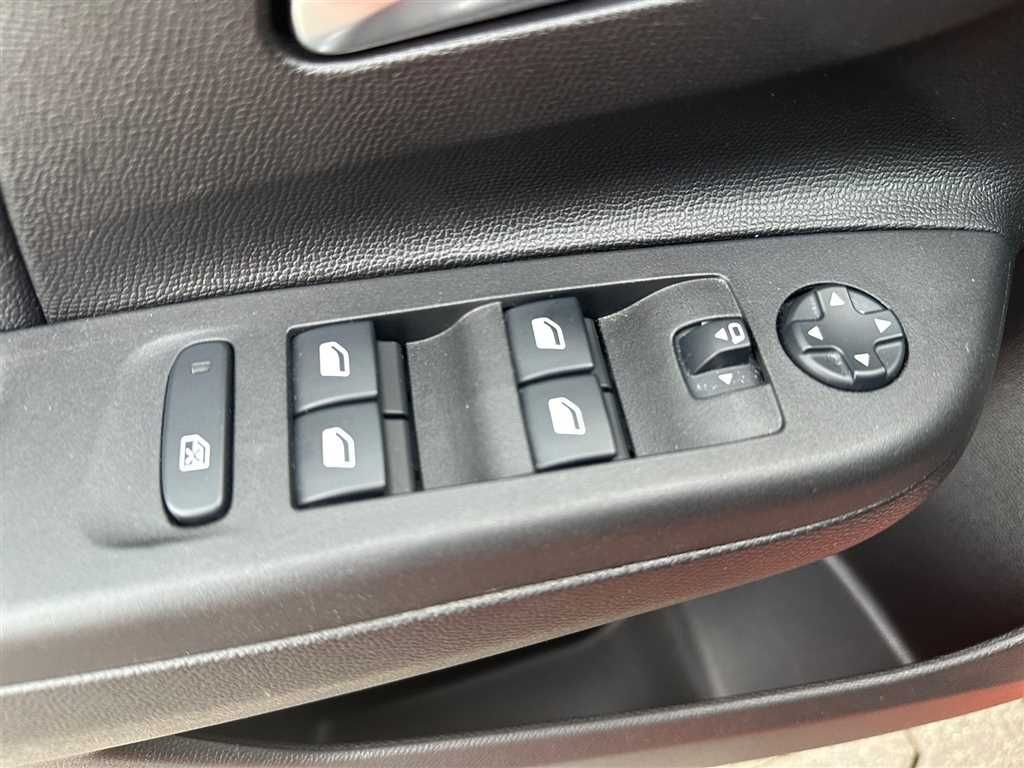 Opel Corsa Elektro - Samsaru's Car Outlet