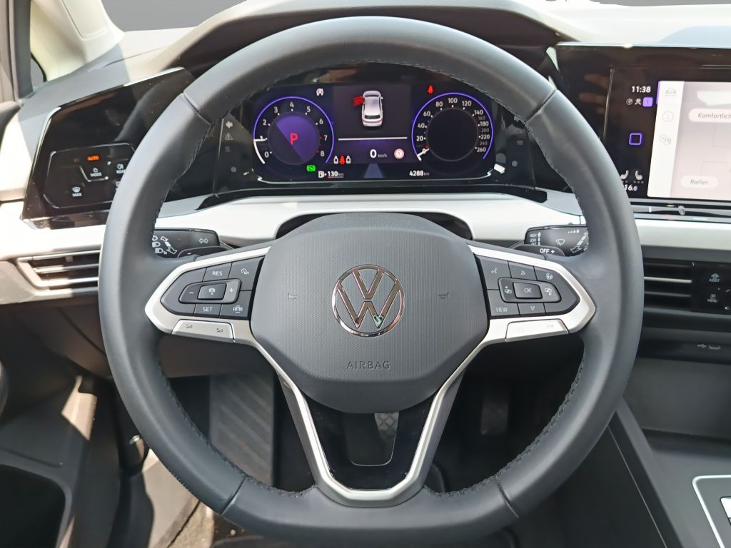 Volkswagen Golf 1.5 eTSI DSG Life - Samsaru's Car Outlet