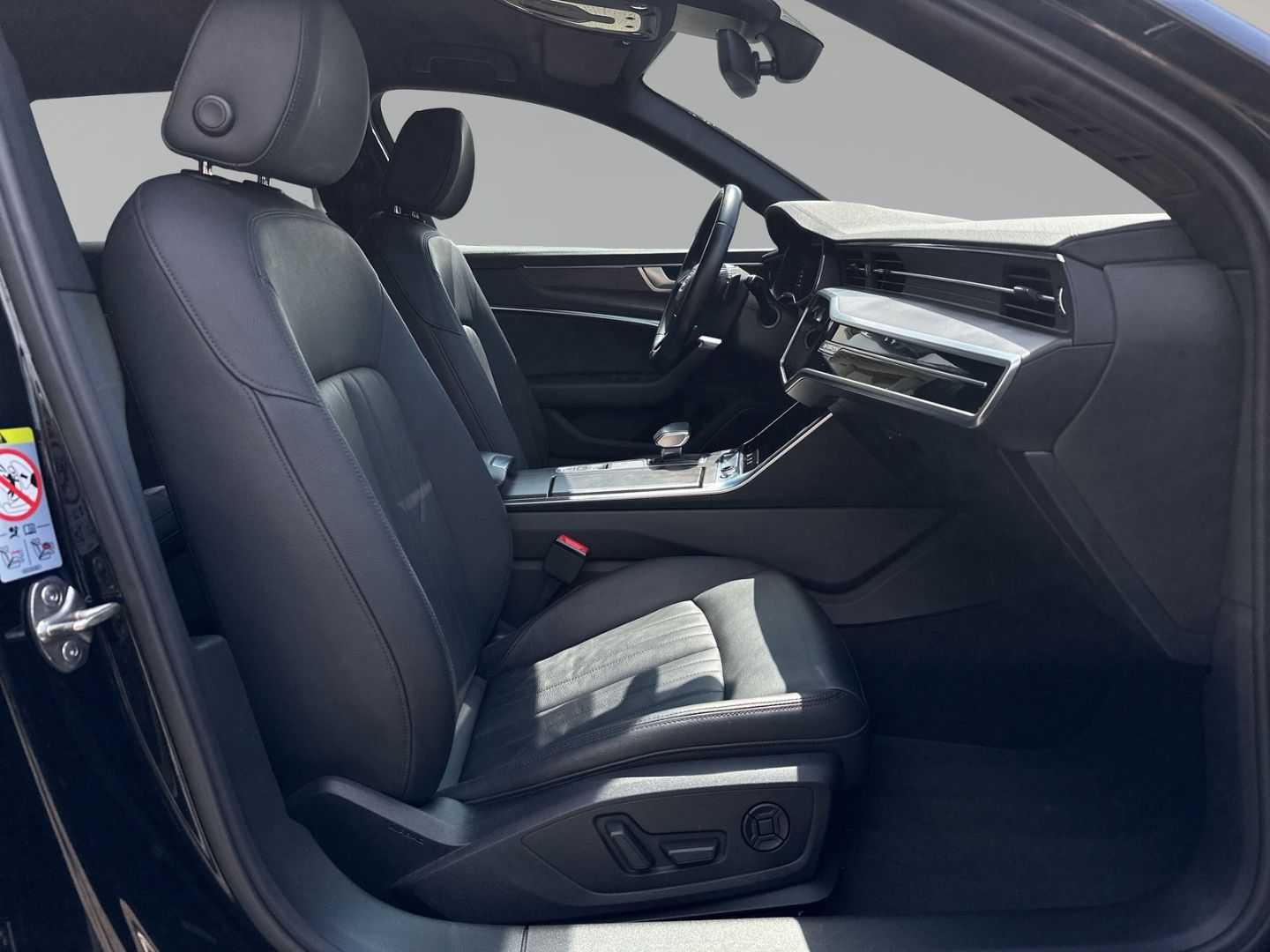 Audi A6 Avant 40 TDI design qu - Samsaru's Car Outlet