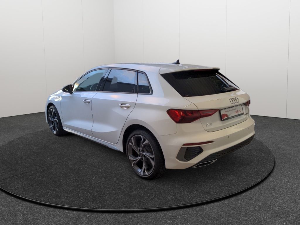 Audi A3 Sportback 40TFSIe S tronic S line LED Navi SH