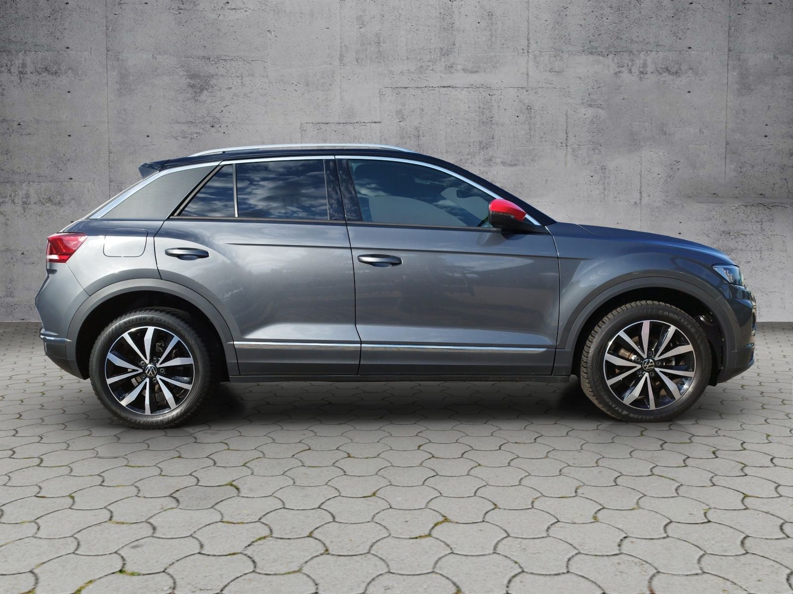 Volkswagen T-Roc Sport 1.5TSI - Samsaru's Car Outlet