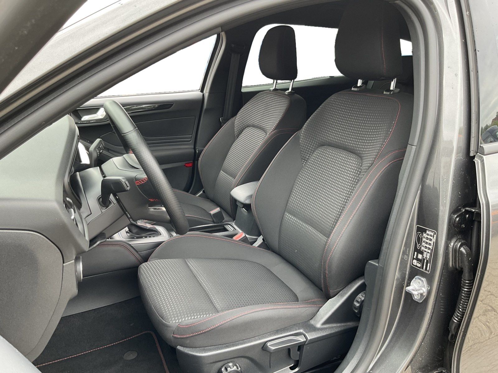 Ford Focus 1.0 EcoBoost Mild-Hybrid ST-Line S/S (EURO