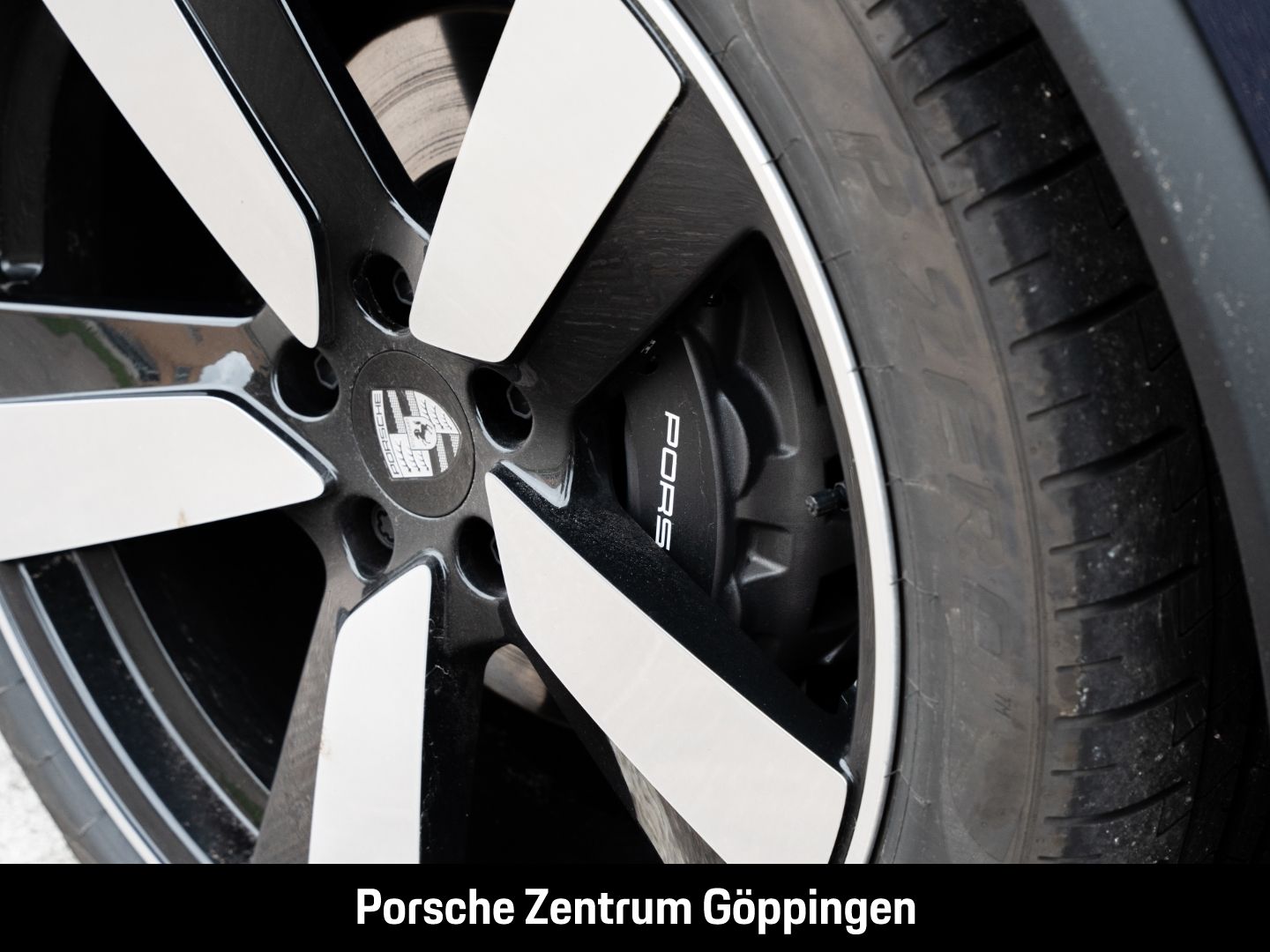 Porsche Macan 4 Luftfederung Panoramadach BOSE HA-Lenkun