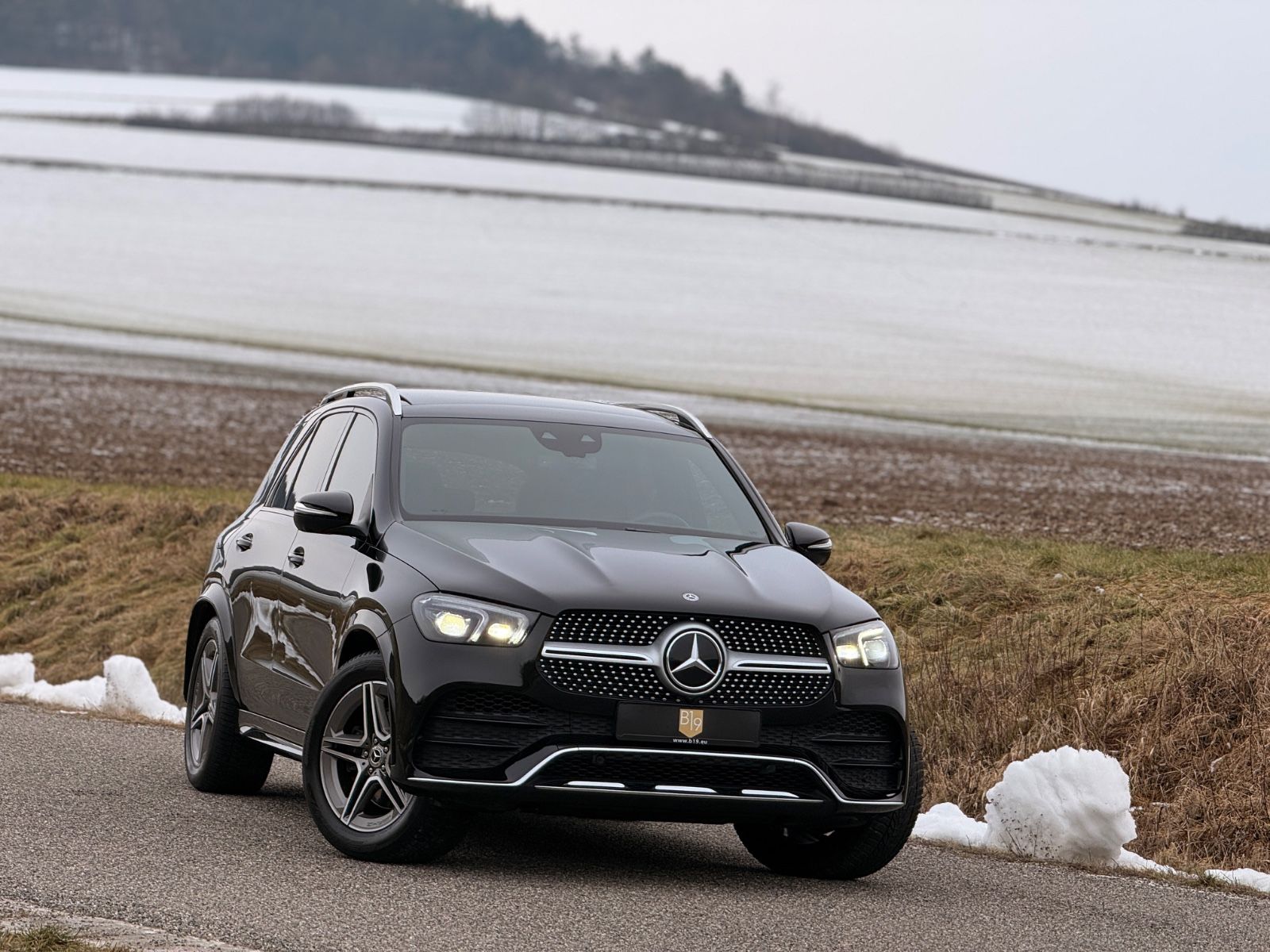 Mercedes-Benz GLE 350d/AMG LINE/JungeSterne09.26/AHK/Pano/360°