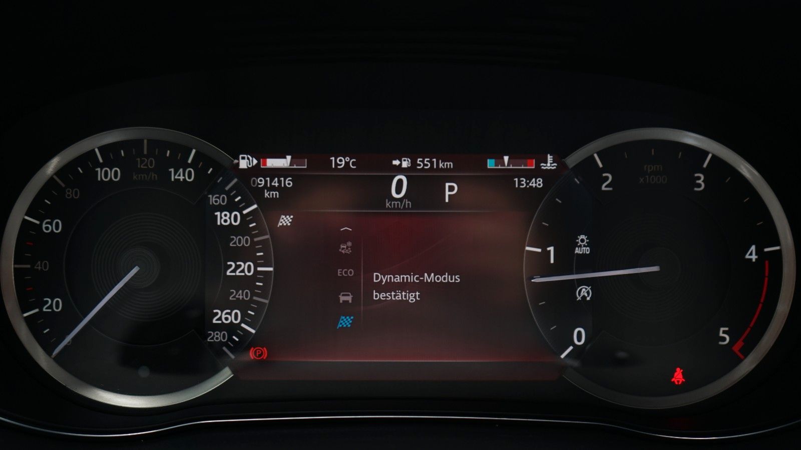 Jaguar E-PACE D200 R-DYNAMIC S*AWD*BLACK PACK*