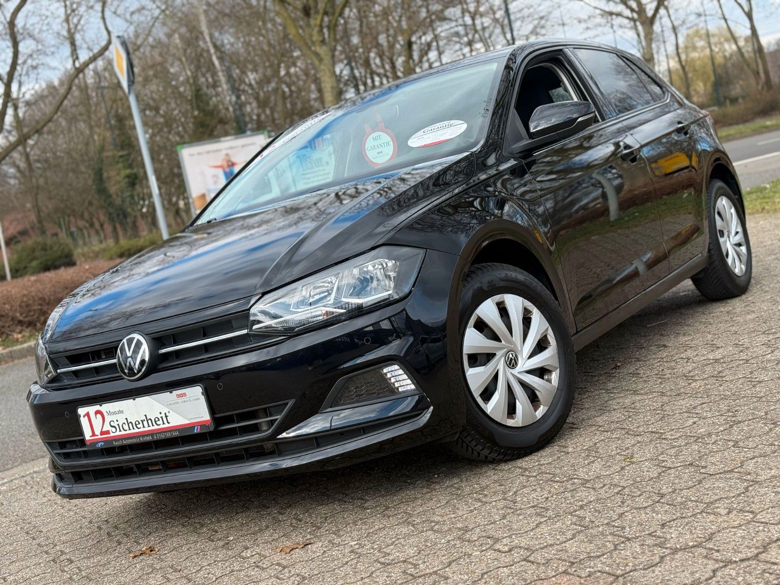 Volkswagen Polo VI Comfortline - Samsaru's Car Outlet