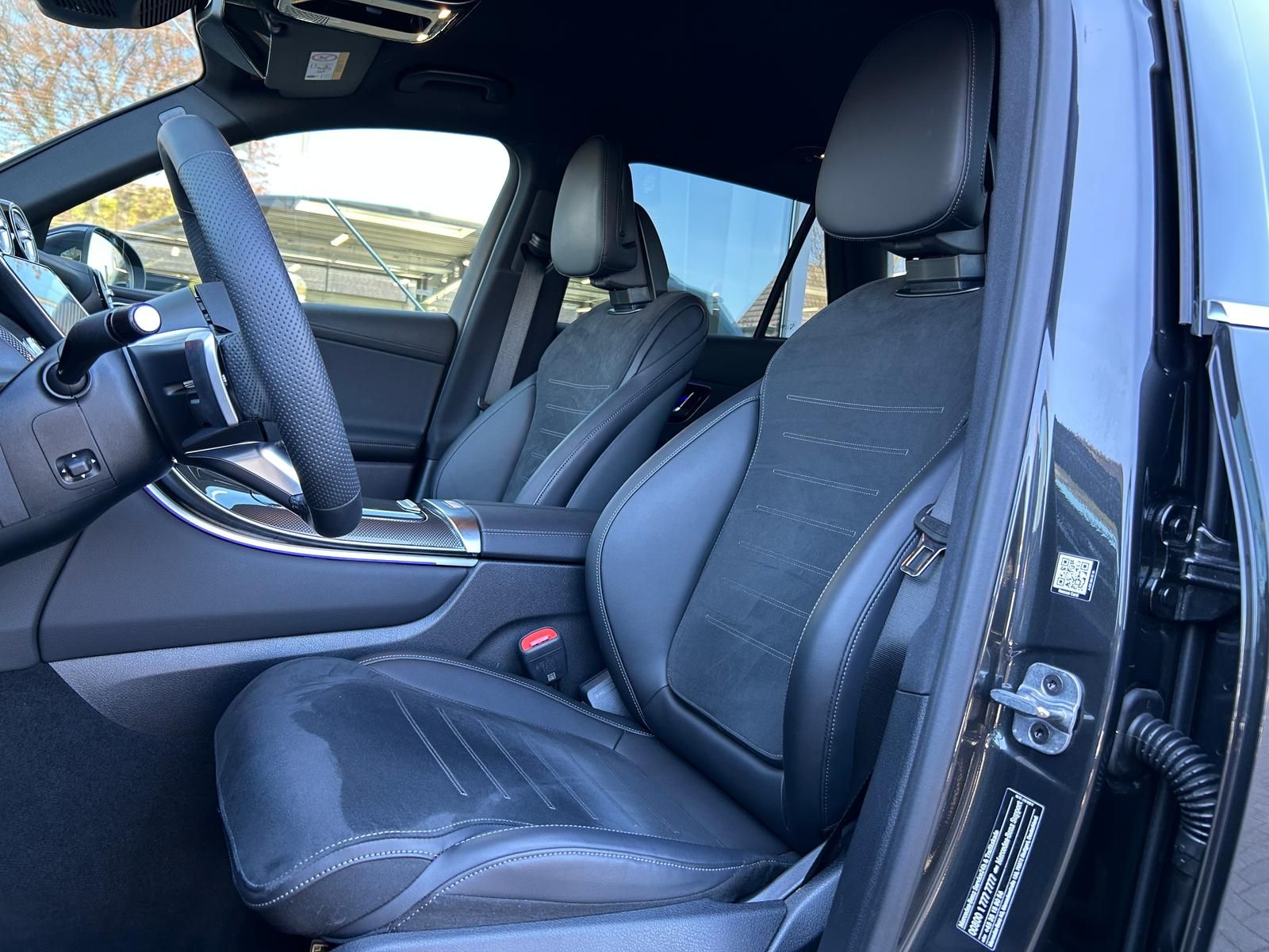 Mercedes-Benz GLC 300 d 4M AMG Line Premium Fahrass+ AHK Distr