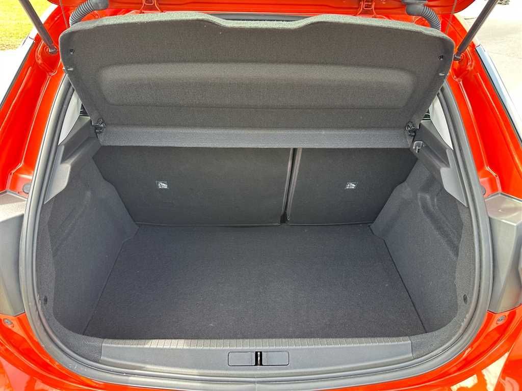 Opel Corsa -e Edition - Samsaru's Car Outlet