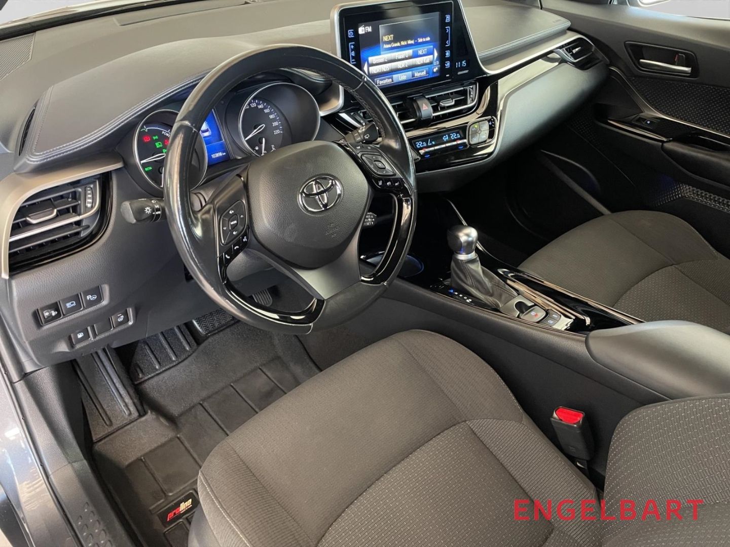 Toyota C-HR 1.8 Hybrid - Samsaru's Car Outlet