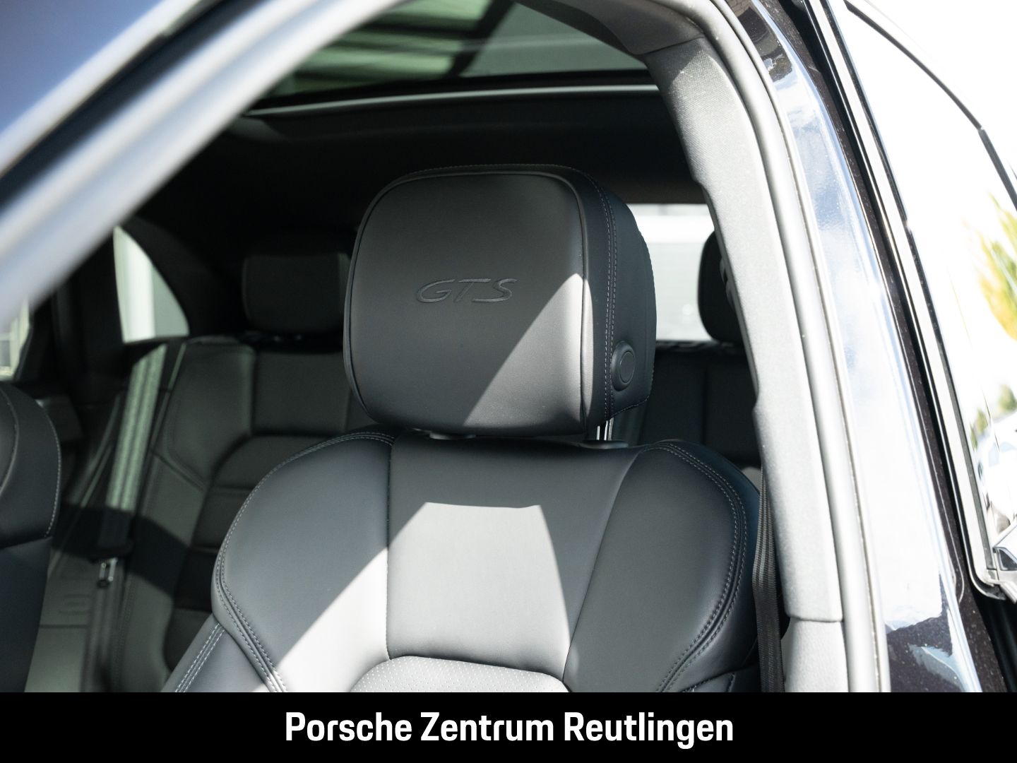 Porsche Macan GTS Panorama Surround-View Luftfederung