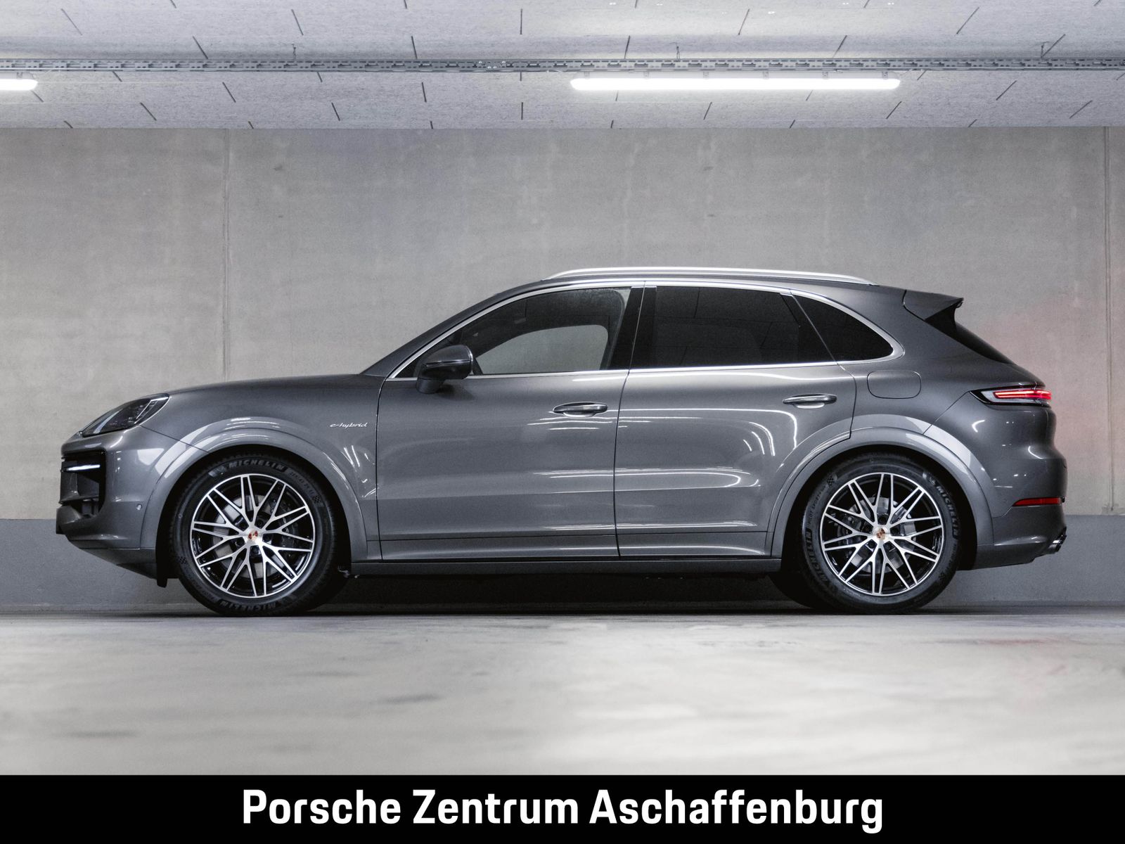Porsche Cayenne E-Hybrid Sportabgasanlage Sportlenkrad