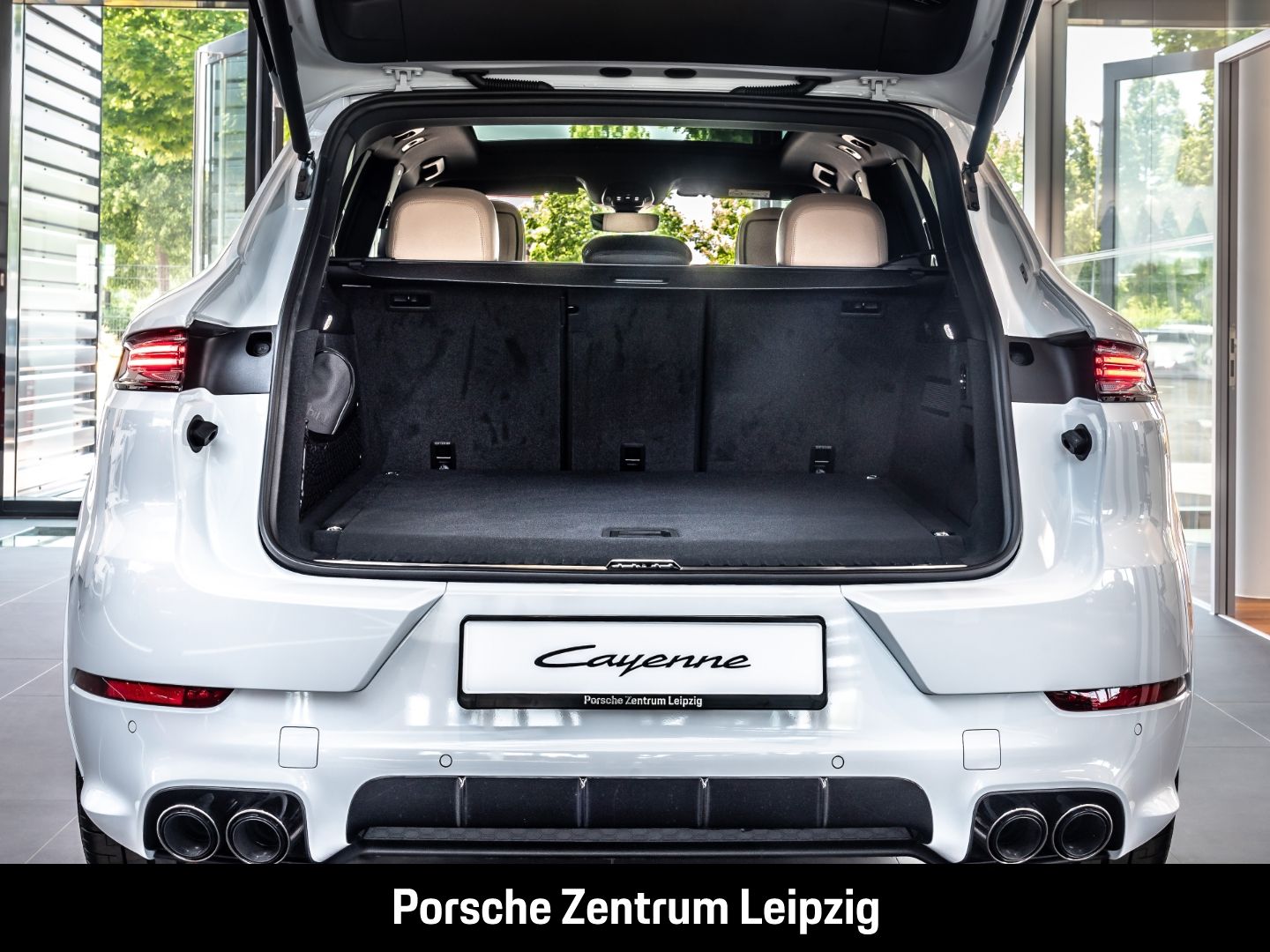 Porsche Cayenne E-Hybrid Burmester SportDesign Massage