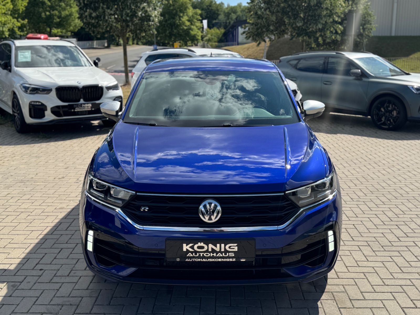Volkswagen T-Roc R 4Motion - Samsaru's Car Outlet