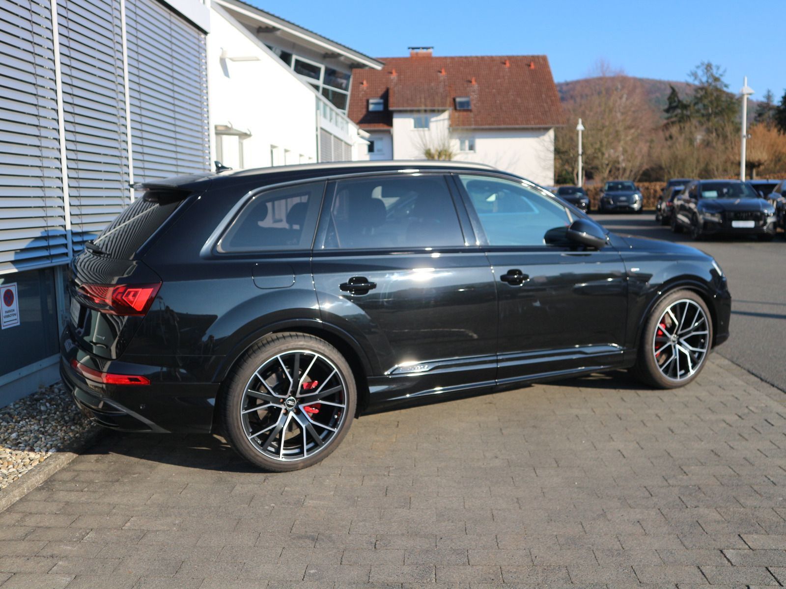Audi Q7 S line 55 TFSI quattro 7-SITZER*AHK*PANO*STHZ