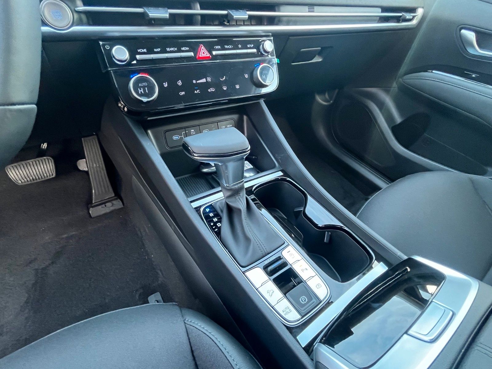 Hyundai Tucson 1.6 T-GDI MH Trend - Samsaru's Car Outlet