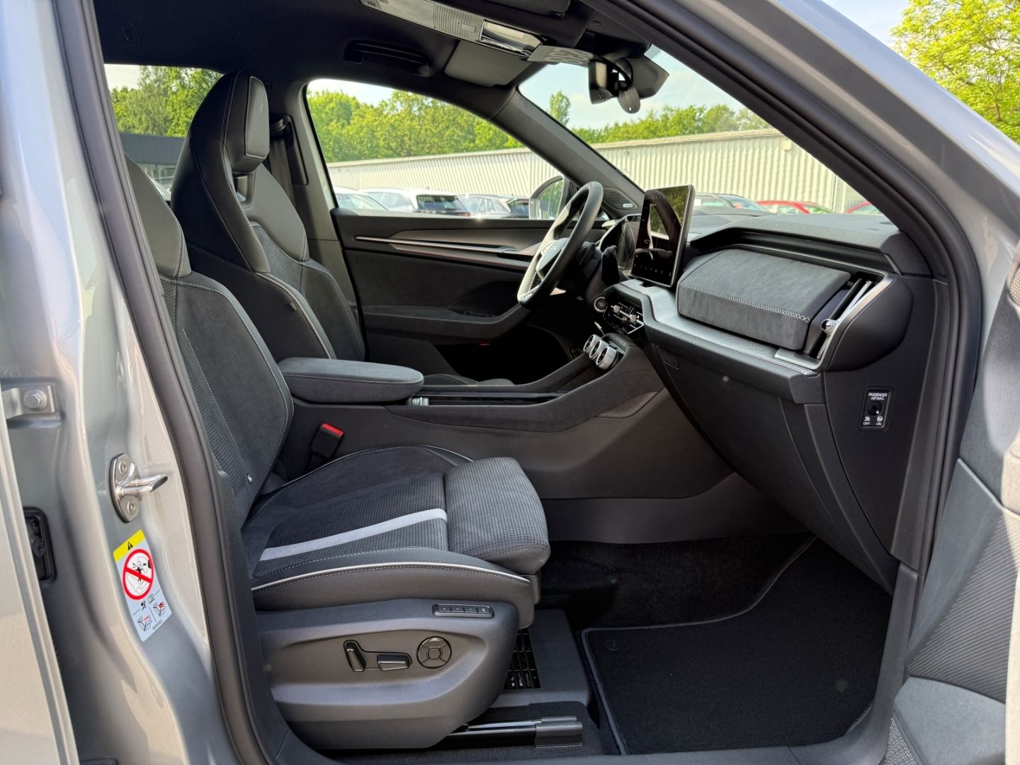 Skoda Kodiaq II 1.5 TSI iV DSG Sportline DCC AHK Matri