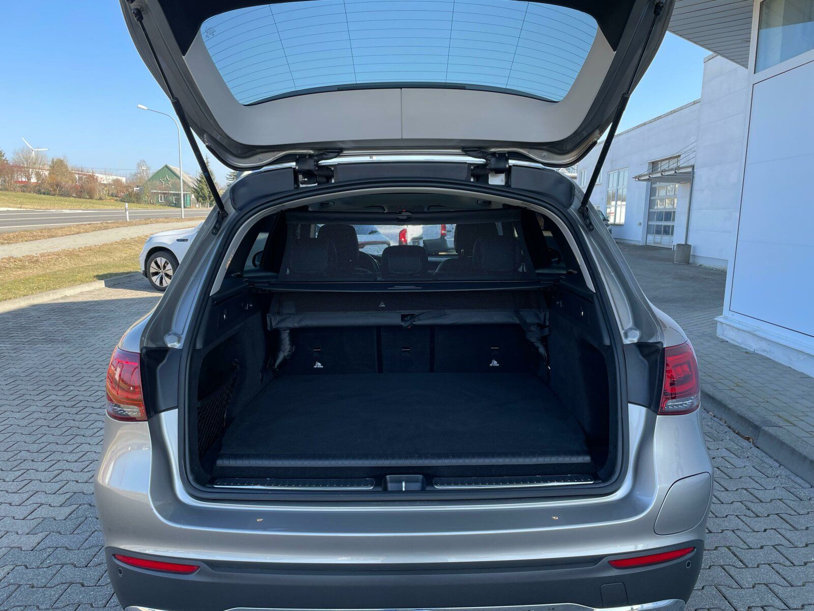 Mercedes-Benz GLC 300 de 4M AMG - Samsaru's Car Outlet