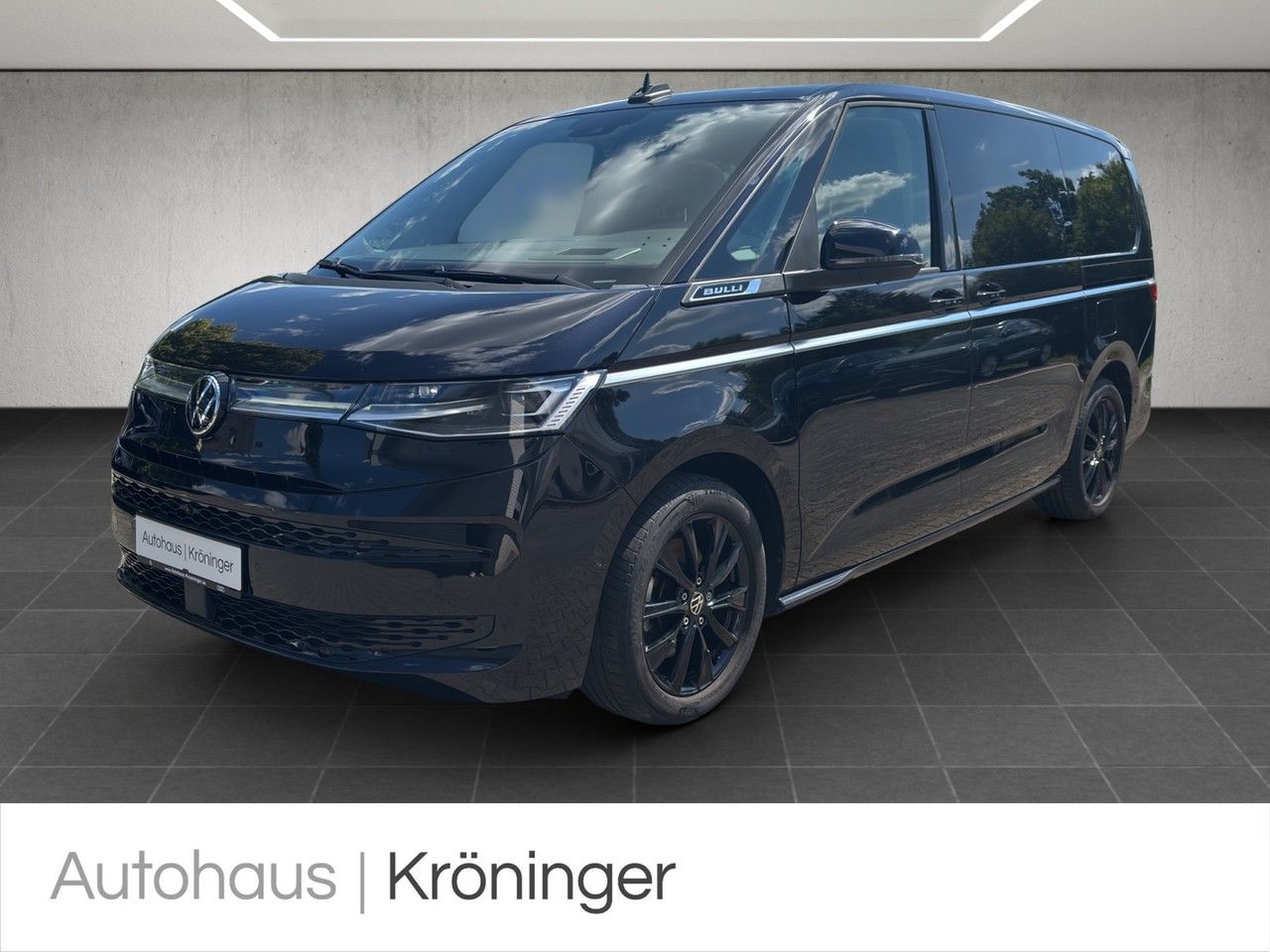 Volkswagen T7 Multivan Style - Samsaru's Car Outlet