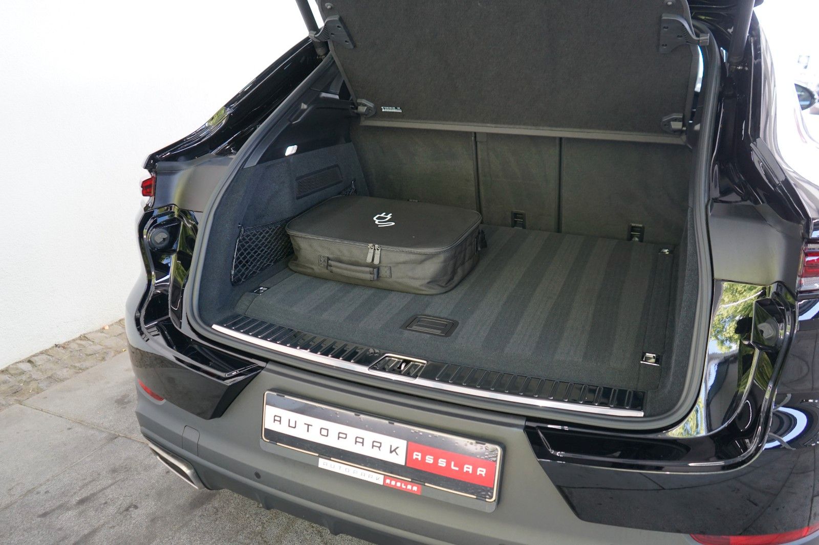 Porsche Cayenne Coupe E-Hybrid*LUFT/BOSE/InnoDr/360°/22z