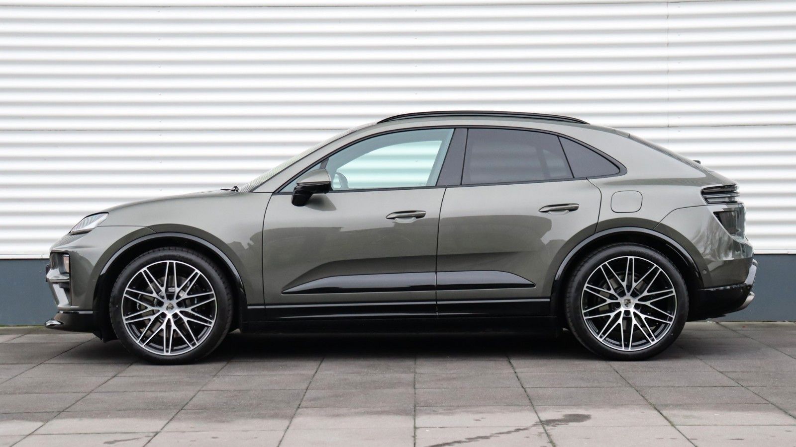 Porsche Macan Electric Turbo, Innodr. Pano,HUD,AHK, BOSE