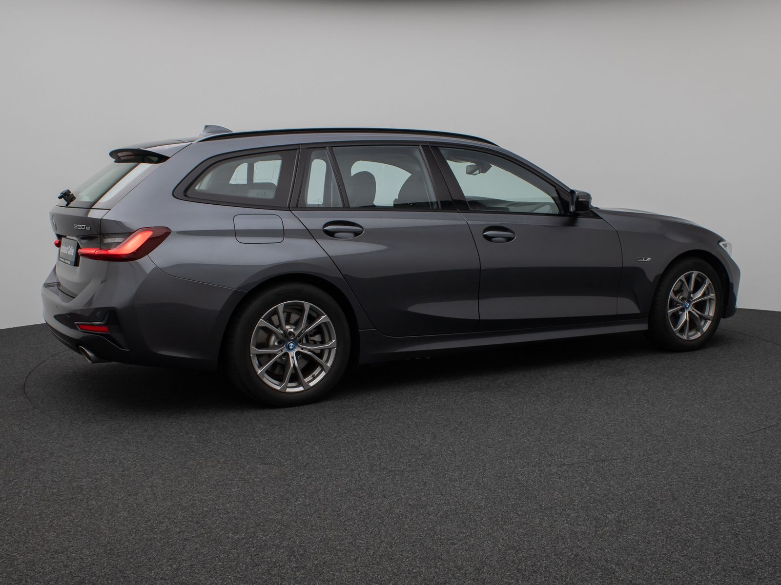 BMW 320e Sport Line - Samsaru's Car Outlet