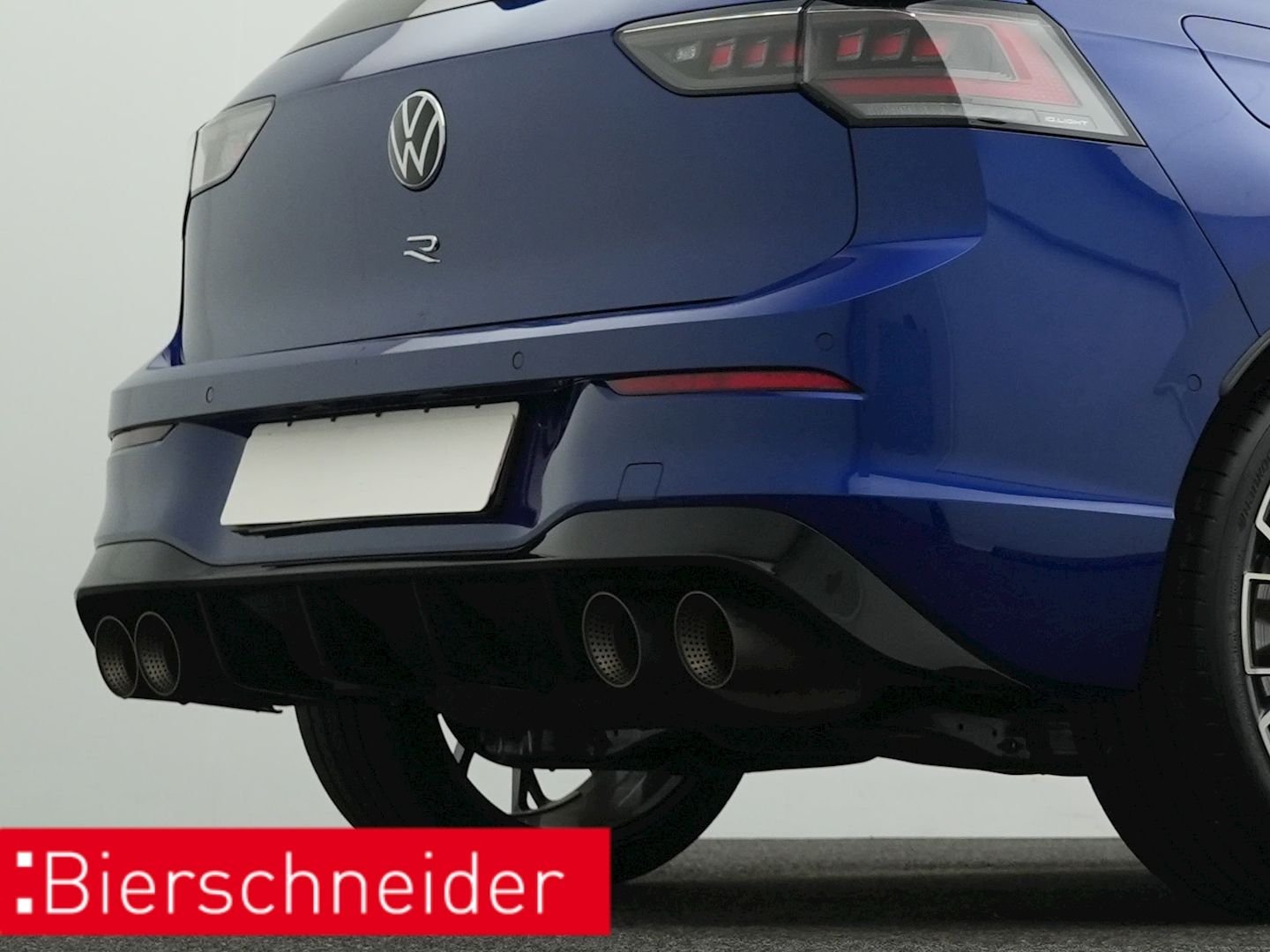 Volkswagen Golf R 8 2.0 TSI DSG 4Mo. Blackstyle 5-J-GAR PAN