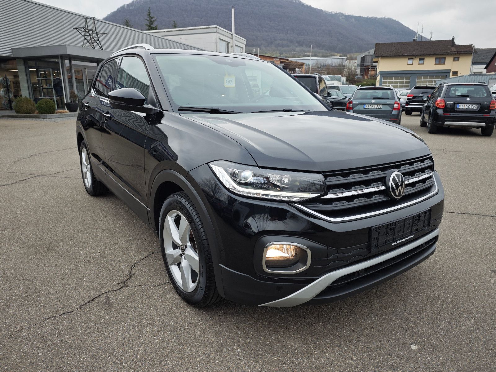 Volkswagen T-Cross Style - Samsaru's Car Outlet