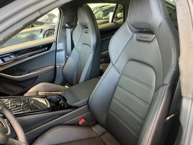 Porsche PANAMERA TURBO E-HYBRID/CERAMIC BRAKE/PANO/21"