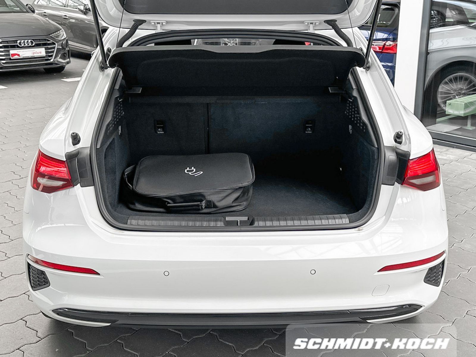 Audi A3 Sportback 40 TFSIe S tronic - Samsaru's Car Outlet