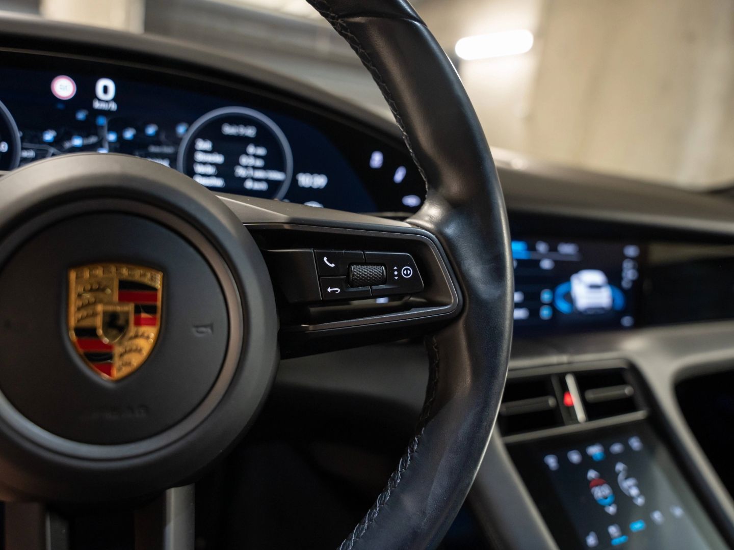 Porsche Taycan Turbo Cross Turismo HeadUp PDCC Wärmepump