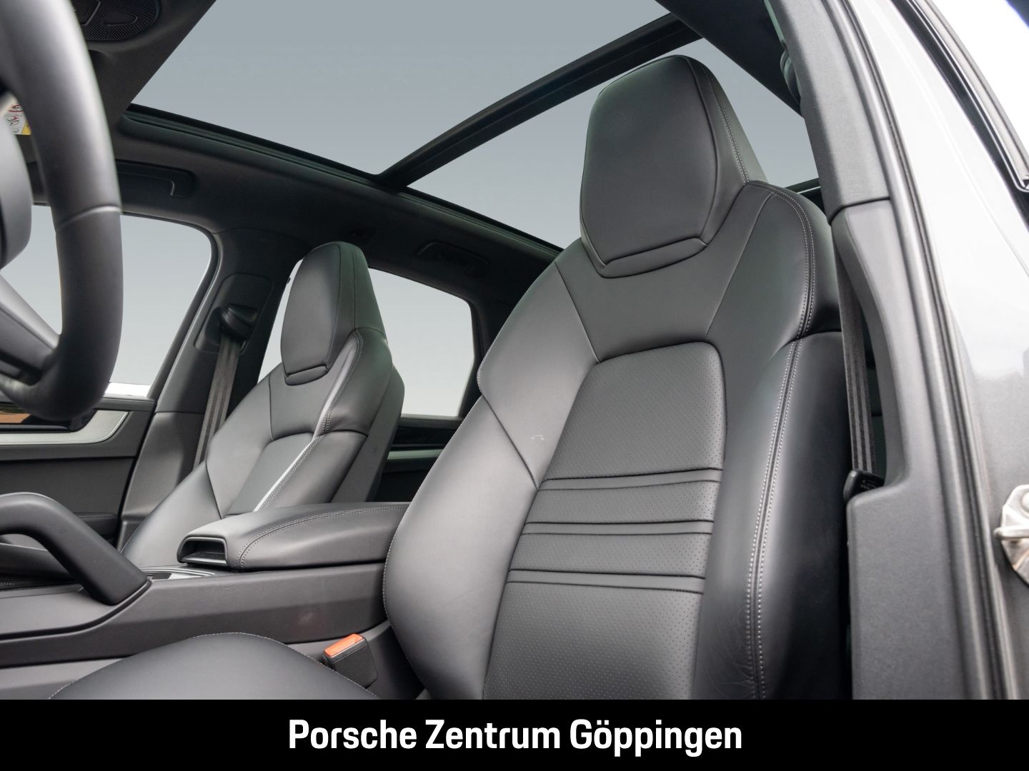 Porsche Cayenne E-Hybrid BOSE Panorama Rückfahrkamera