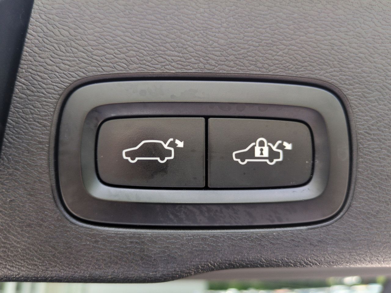 Volvo XC60 B5 (Diesel) Ultimate Dark AWD Automatik LED