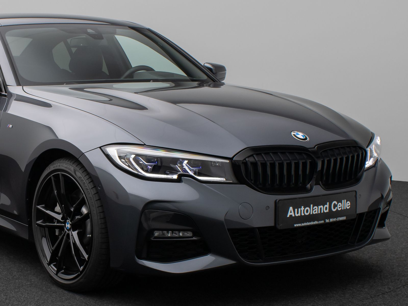 BMW 330i xD M Sport - Samsaru's Car Outlet