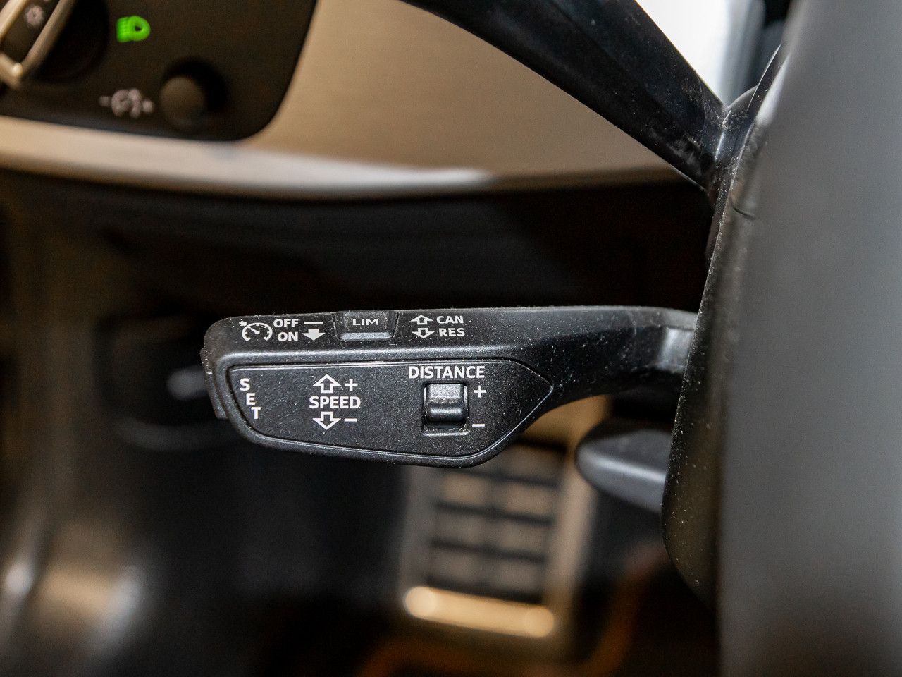 Audi A4 Avant 45 TFSI quattro S line - Samsaru's Car Outlet