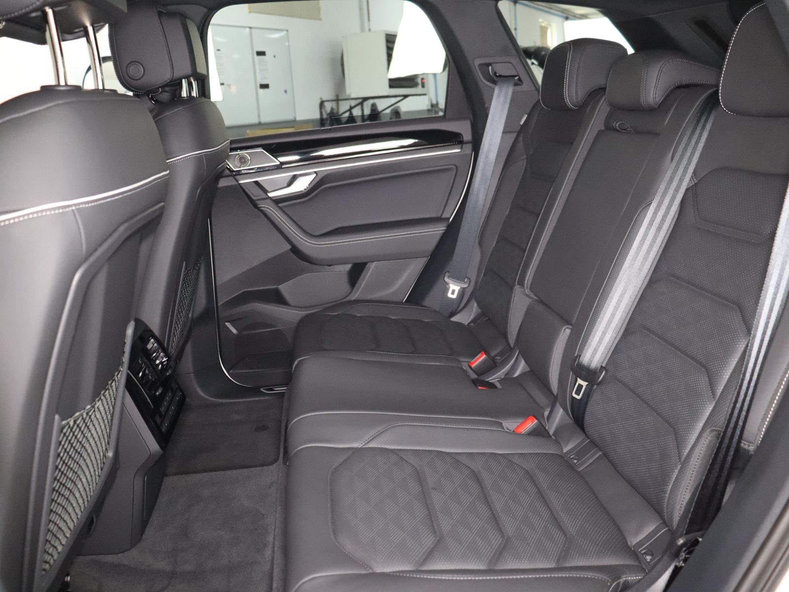 Volkswagen Touareg R-Line Black Style 3.0TDI 498,-ohne Anza