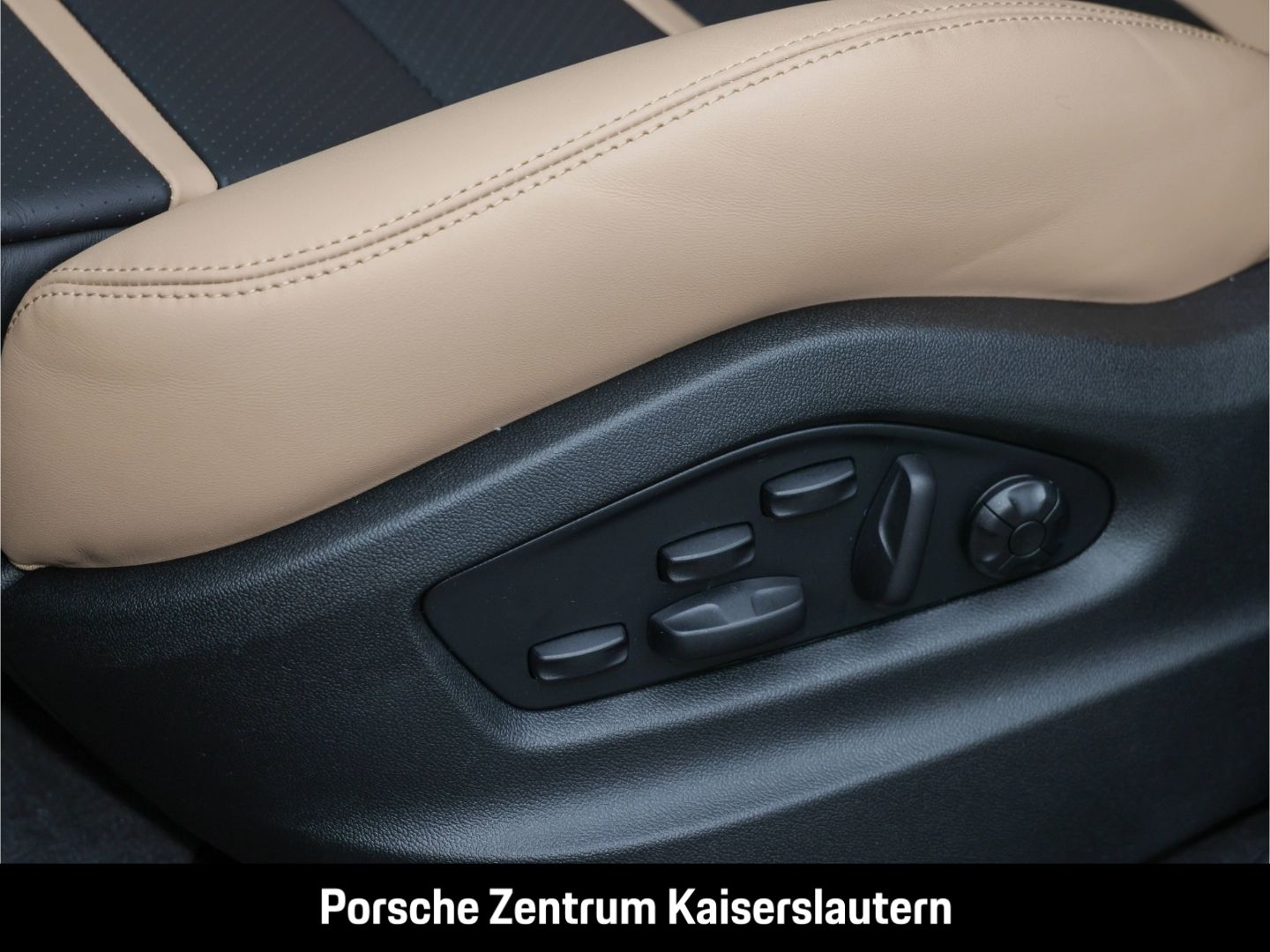 Porsche Cayenne E-Hybrid Coupe BOSE Panorama LED-Matrix