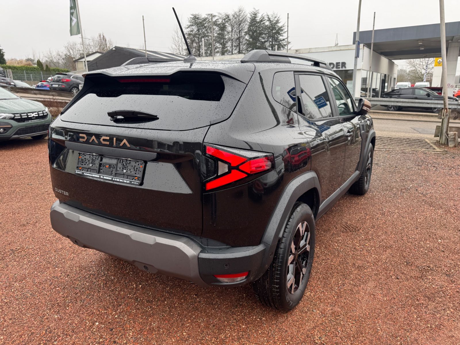 Dacia Neuer Duster Extreme TCE 130 - Samsaru's Car Outlet