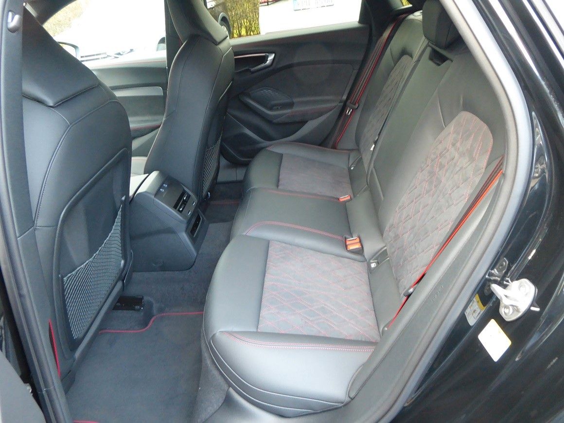 Audi A5 Avant 2.0 TDI quattro S line *MMI*Keyless*