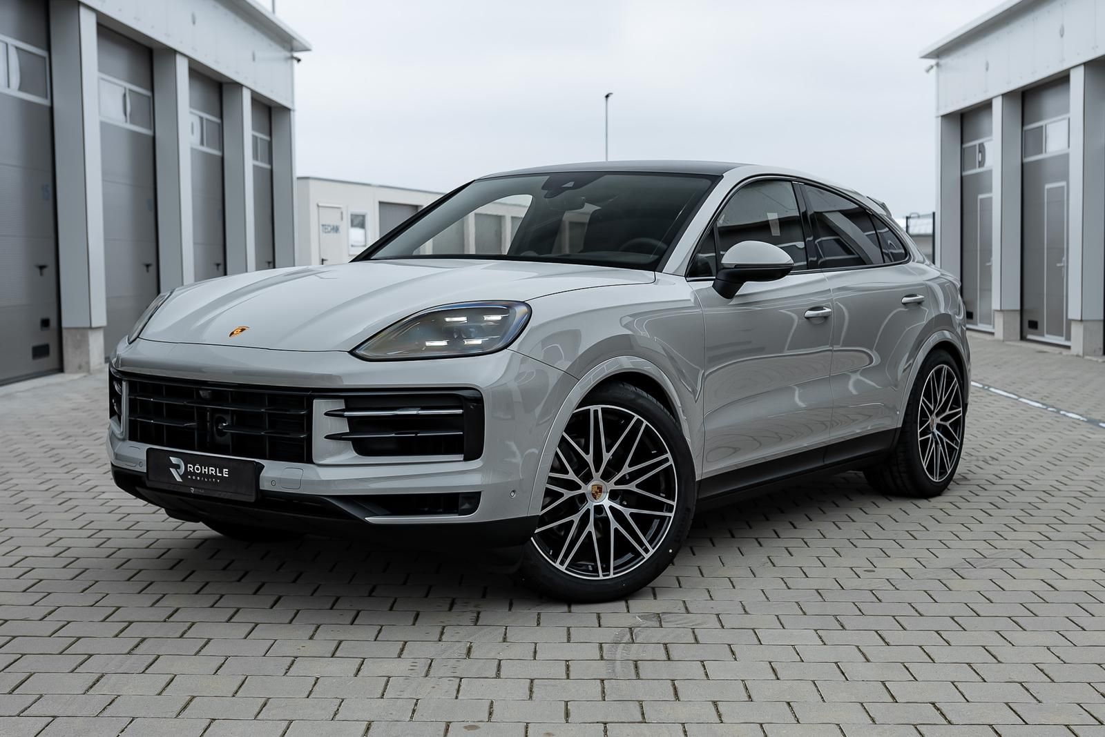 Porsche Cayenne Coupe | MY25 | 18-Way | 22-Inch