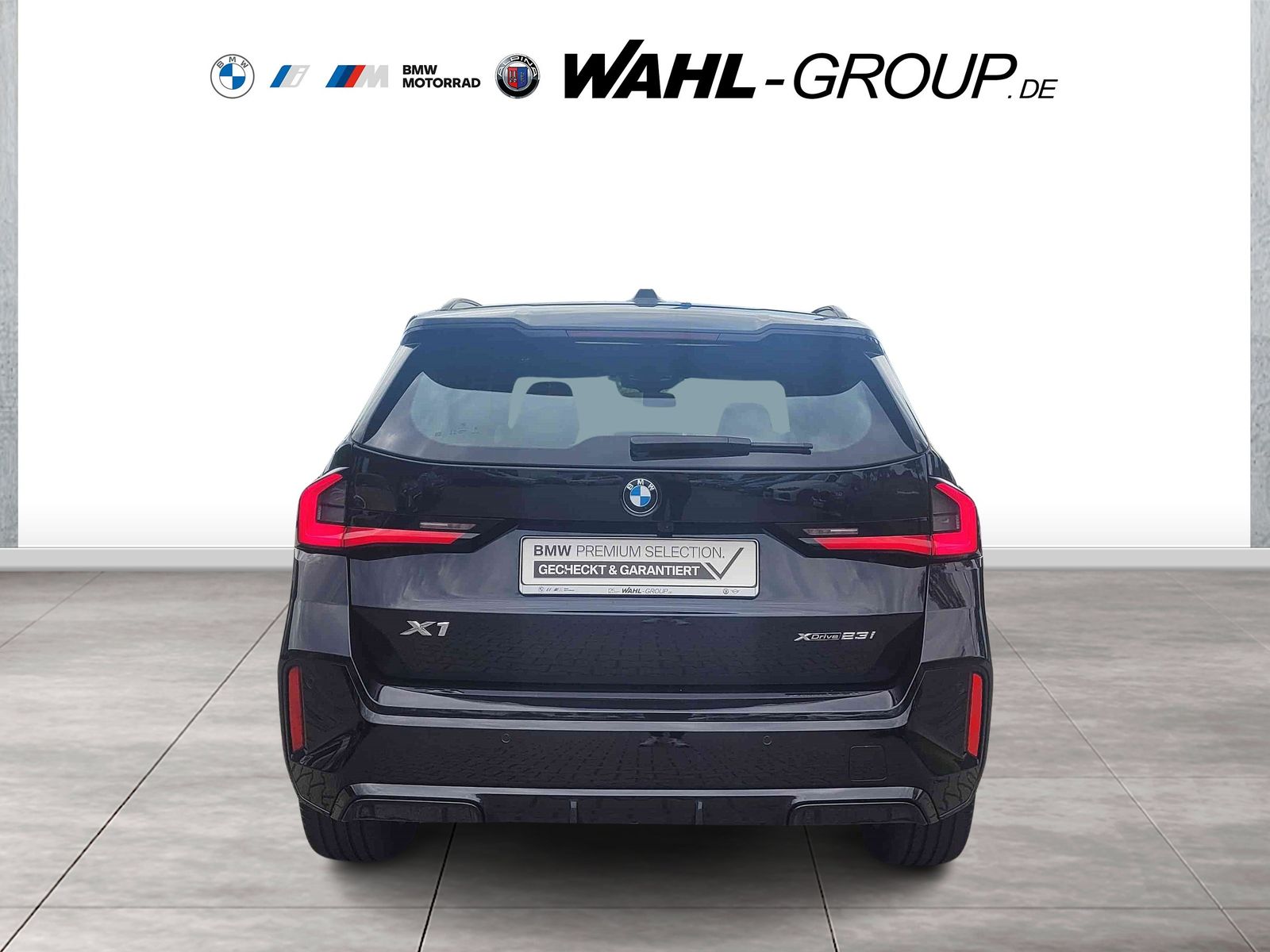 BMW X1 xDrive23i M Sportpaket - Samsaru's Car Outlet