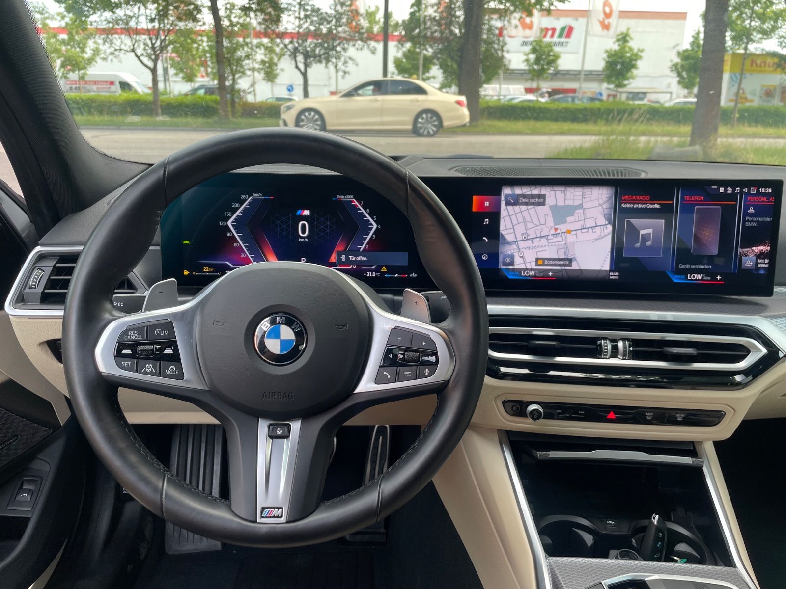 BMW 330 i xDri*MSport* Sit-Memory*Glass-Dach*Comfort