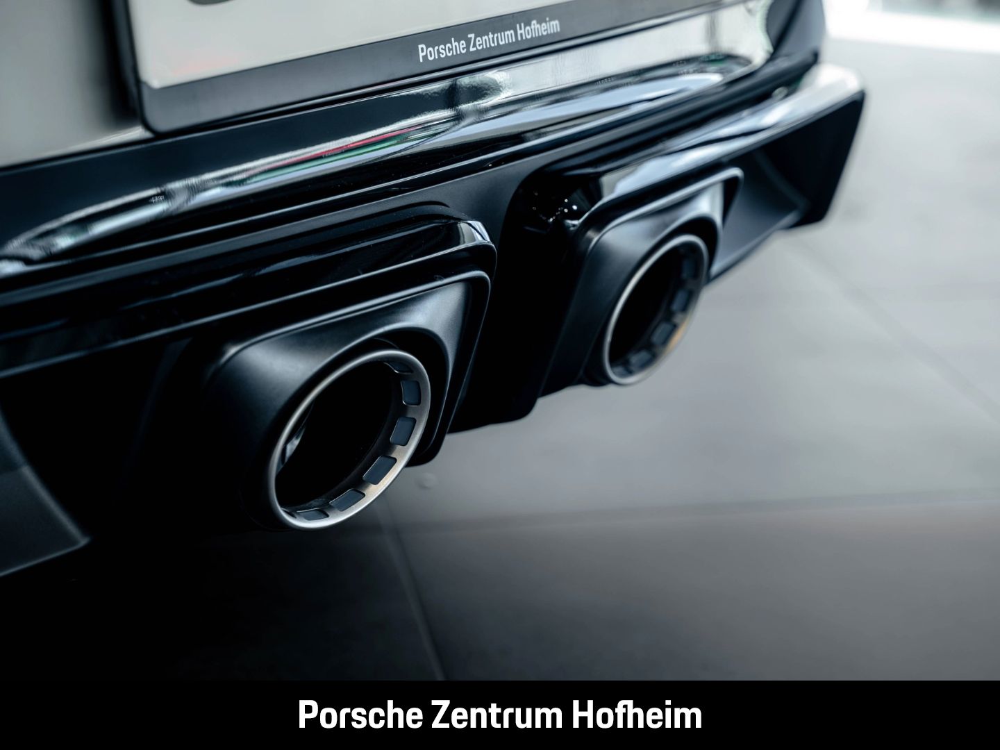 Porsche 992 911 Targa 4 GTS InnoDrive Abstandstempomat