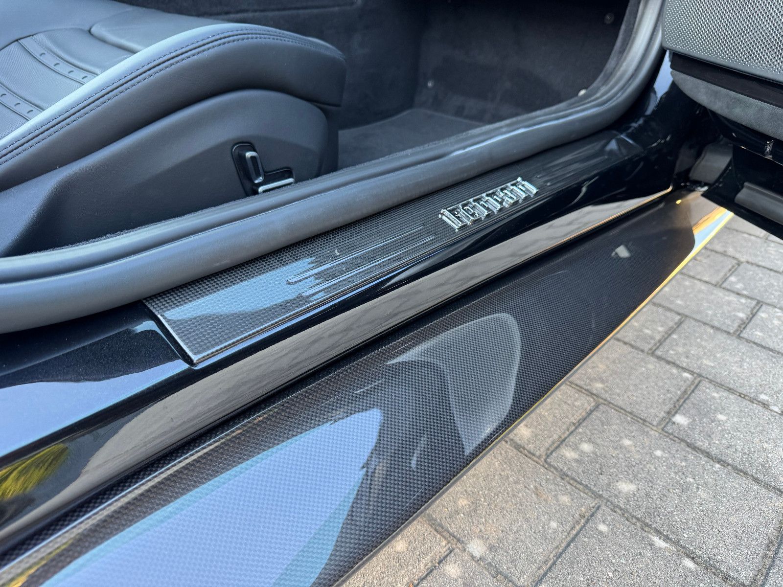 Ferrari Roma Spider - Samsaru's Car Outlet