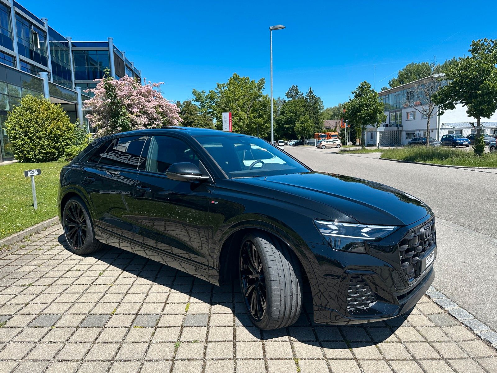 Audi Q8 50 TDI quattro - Samsaru's Car Outlet